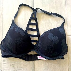 Victoria’s Secret (Pink) bra